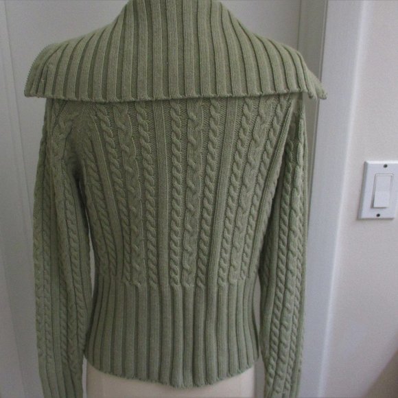 Wainscott Sweaters Wainscott Green Pullover Long Sleeve Sweater